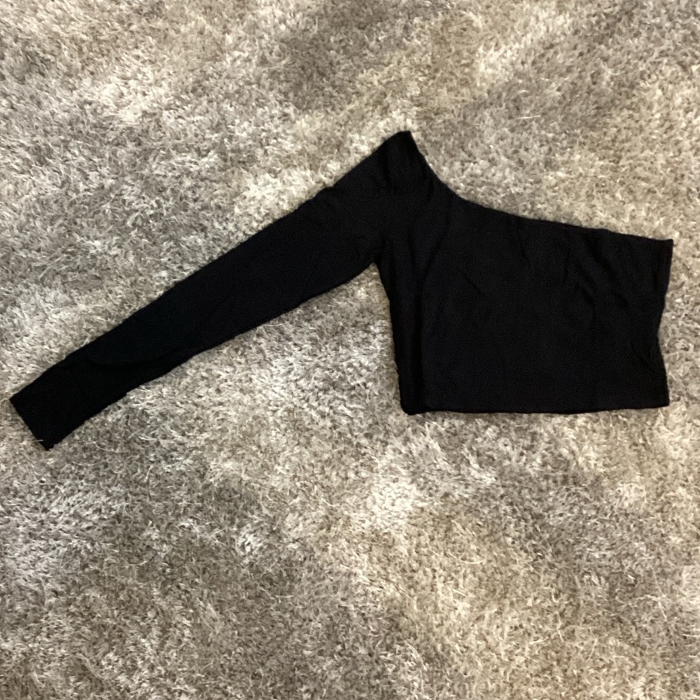 Ribbed One-Shoulder Black Crop Top